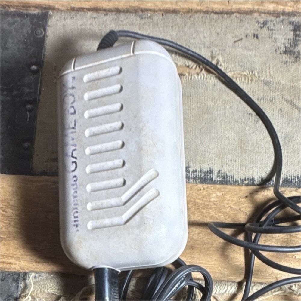 Nintendo DMG-03-US/CAN Game Boy Rechargeable Battery Pack Charger Gray 1992